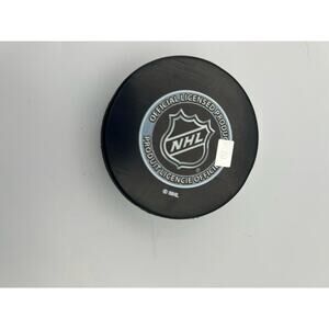 NEW Logo Carolina Hurricanes NHL Hockey Puck
